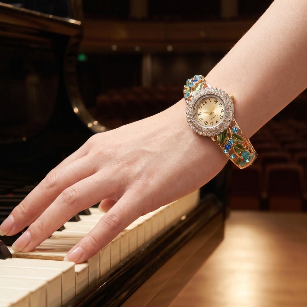 Rich In Flowers Vintage Watch  - Vintage Fashion Week ulasan dan harga