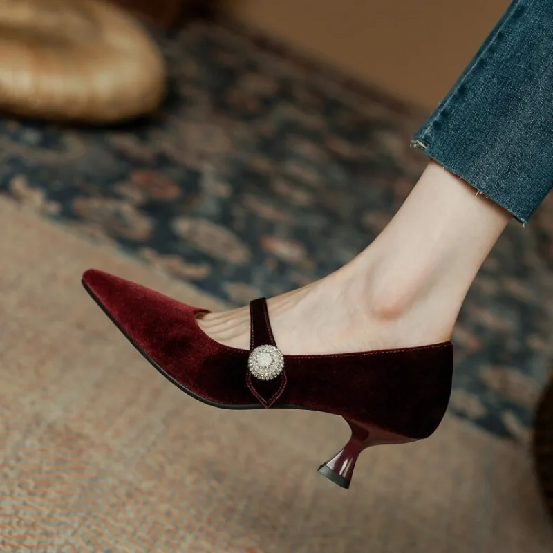 Wine Red Pointed Toe Mary Jane - Vintage Old Fashion ulasan dan harga