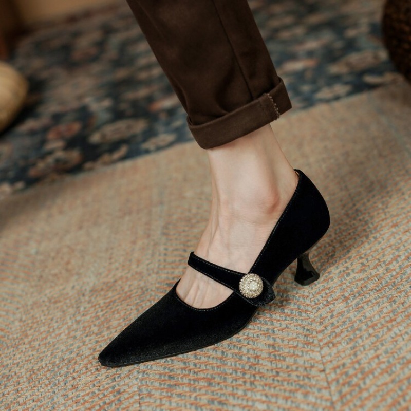 Wine Red Pointed Toe Mary Jane - Vintage Old Fashion ulasan dan harga
