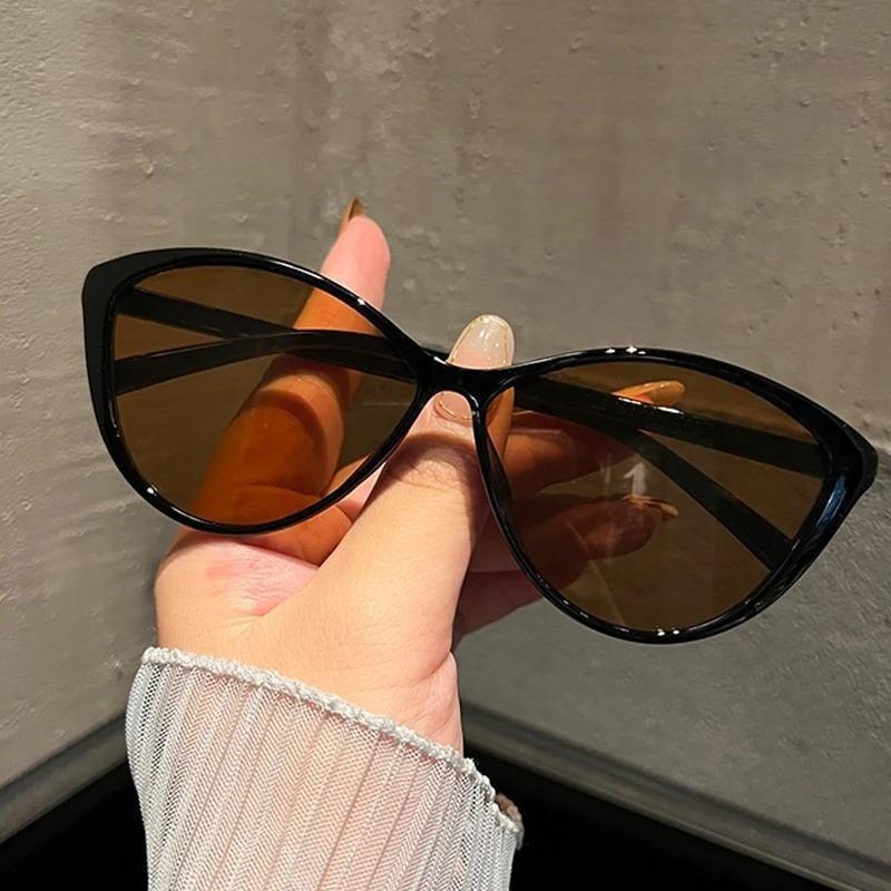 1Pc Retro Frame Cat Eye Sungla - Vintage Fashion Pieces ulasan dan harga