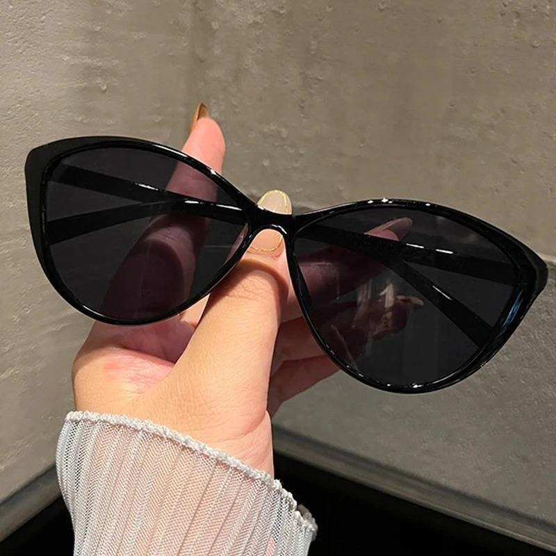 1Pc Retro Frame Cat Eye Sungla - Vintage Fashion Pieces ulasan dan harga